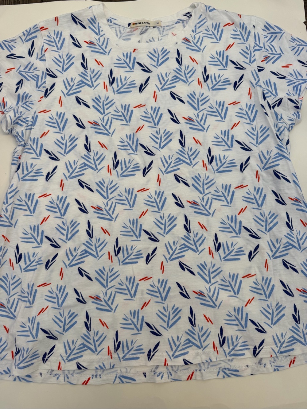 Marine Layer White Tee with Blue and red botanical print size medium
